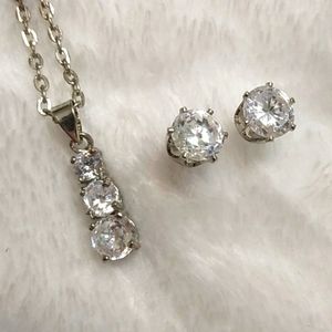"Crystal" necklace and earring set